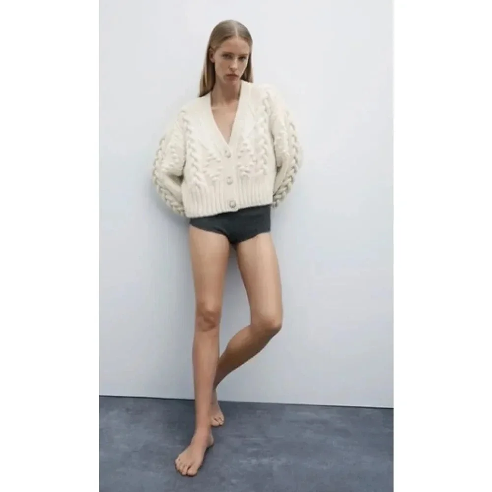 Zara knit cardigan with jewel buttons - Picture 9 of 12